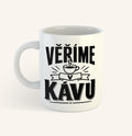 Keramický hrnek s potiskem Věříme v kávu